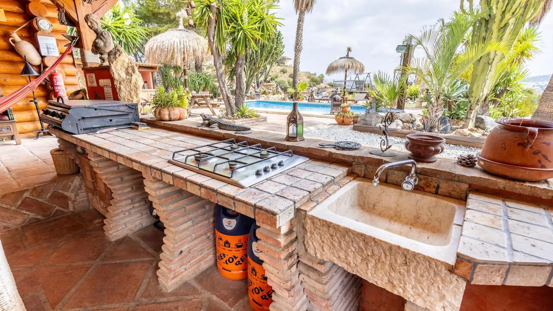 Luxurious Private Cabin Pool Hottub & Fireplace Málaga 0*,