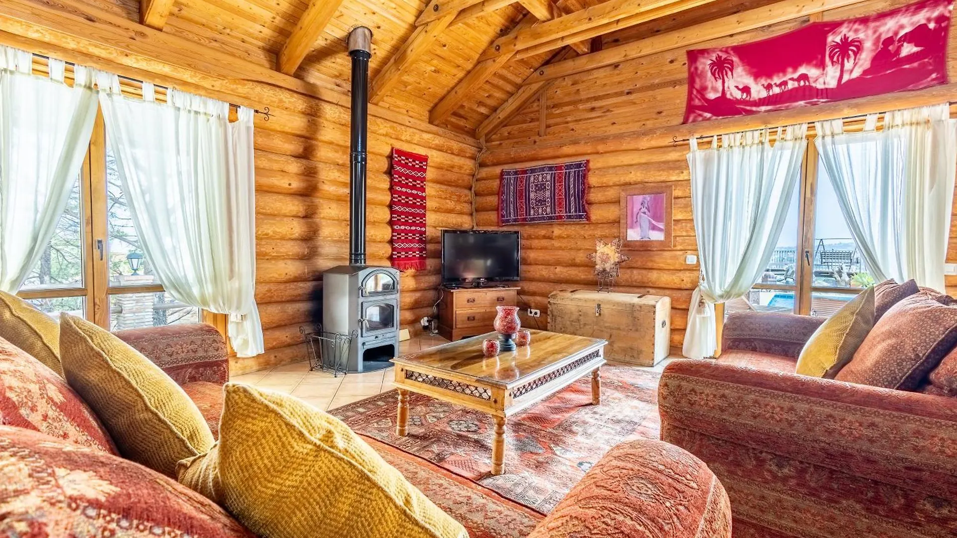 Luxurious Private Cabin Pool Hottub & Fireplace Málaga Vakantiehuis